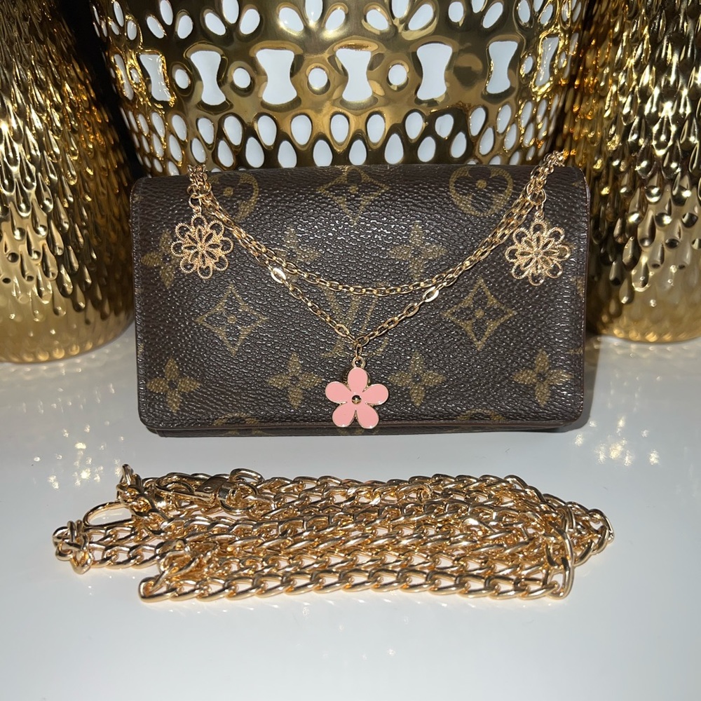 ❌SOLD❌Louis Vuitton Monnaie Tresor Wallet